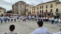 La música resonó con los niños en la plaza de Villarrobledo 