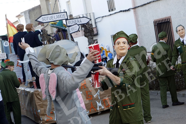 Las mejores imágenes del desfile de Carnaval de El Bonillo./ Rubén Serrallé  / LATRIBUNADEALBACETE.ES