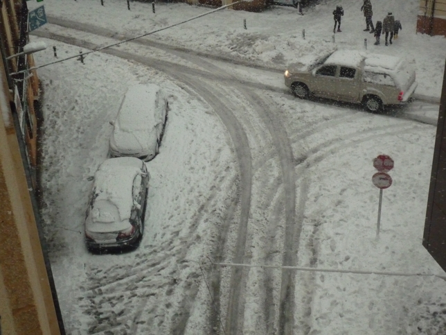 Almansa, en el momento de la gran nevada.   / JUAN RAMÓN MOSCAD