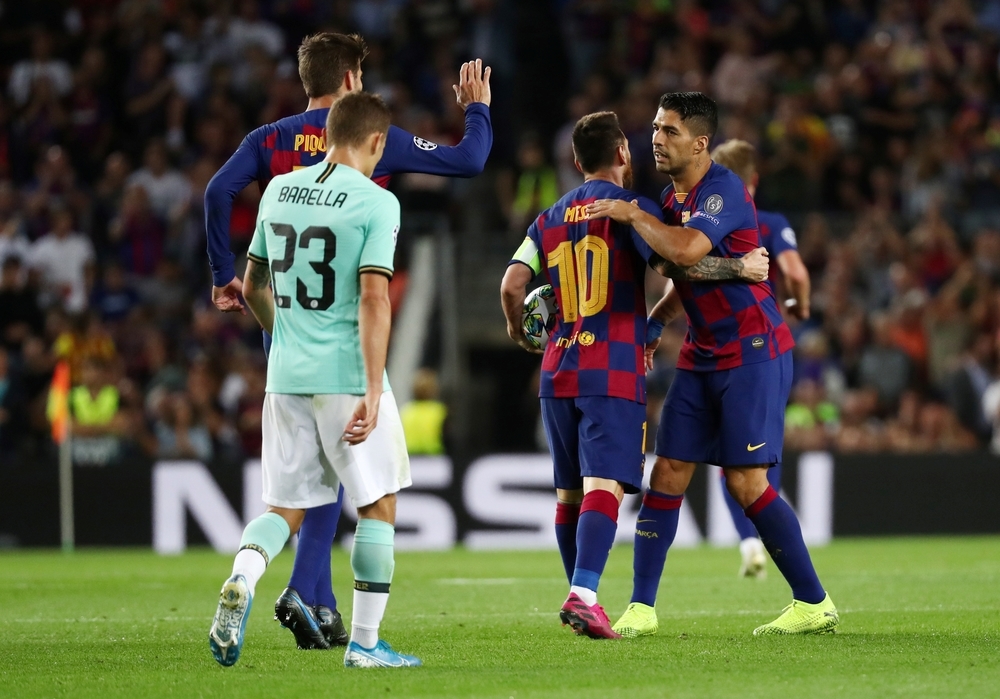 Luis Suárez se autoproclama héroe en el Camp Nou