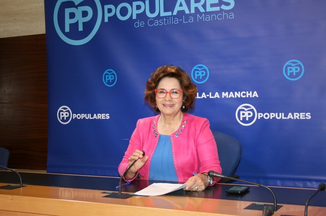 El PSOE ve la encuesta con prudencia y el PP la descalifica