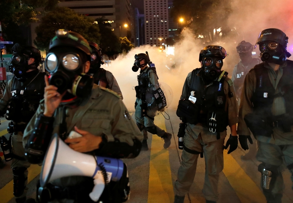 Violentos enfrentamientos en Hong Kong