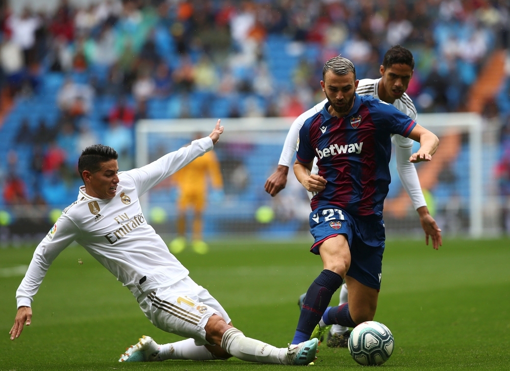 Benzema desmonta los planes de un combativo Levante