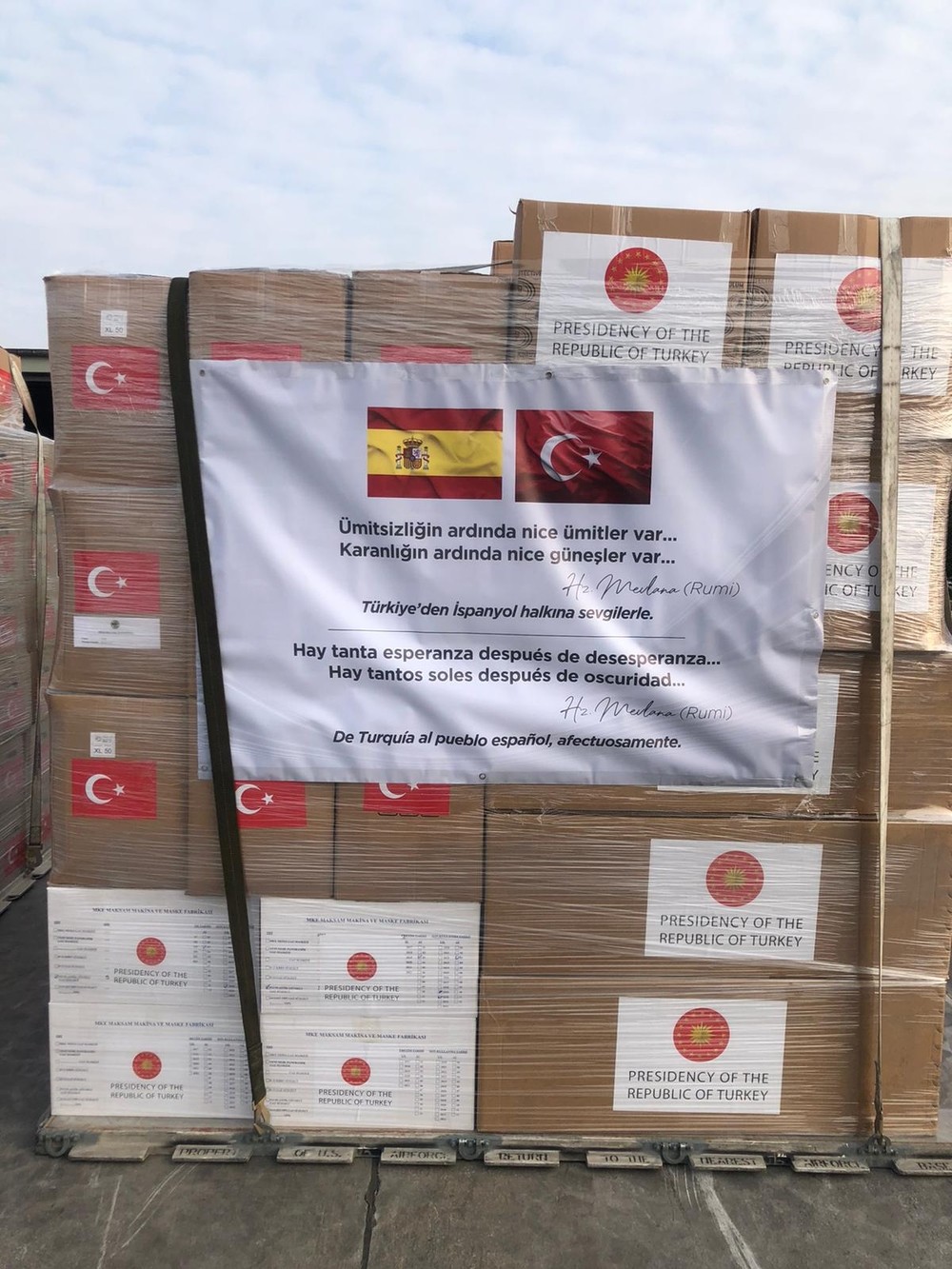 Turquía envía a España un avión con material sanitario
