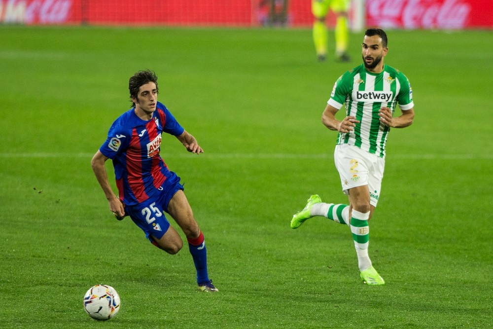 El Eibar agrava la crisis del Betis 