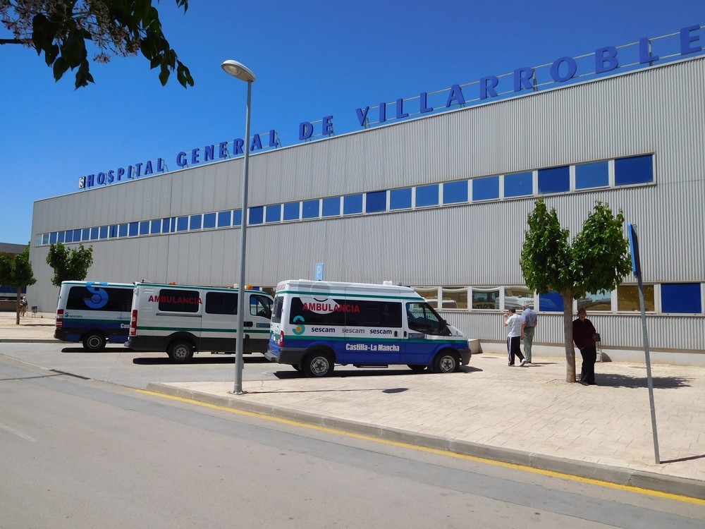Las limpiadoras del Hospital de Villarrobledo piden refuerzo