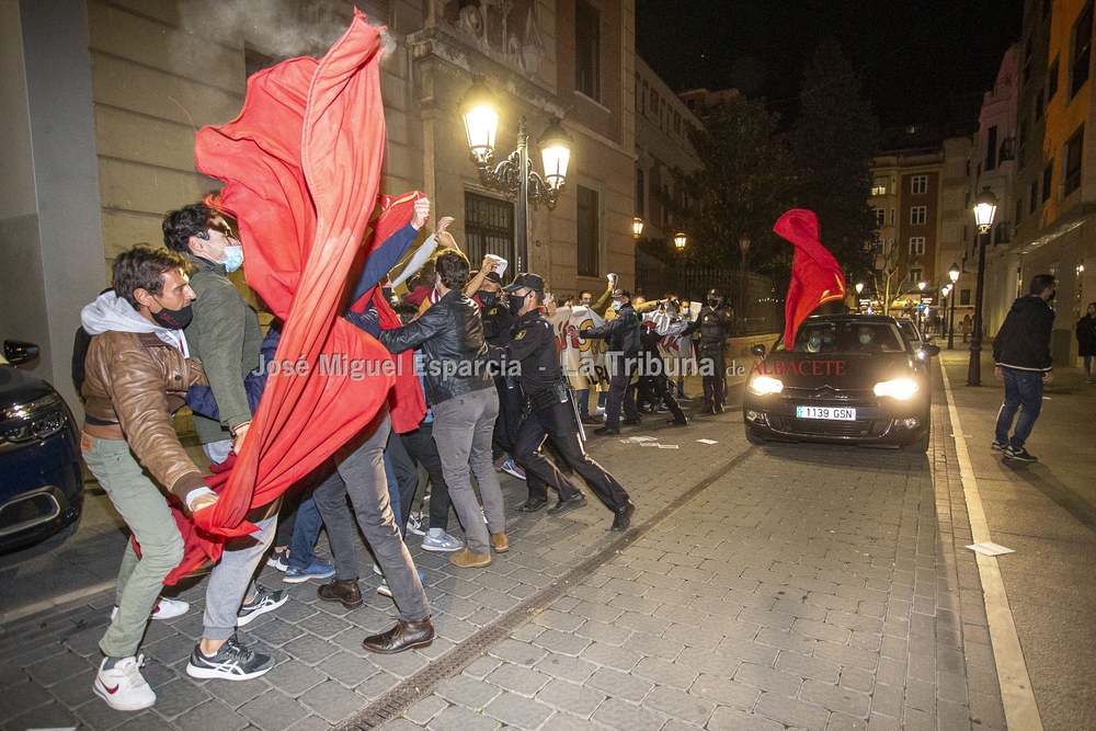 Sonora protesta contra el ministro de Cultura, José Manuel Rodríguez Uribes  / JOSÉ MIGUEL ESPARCIA