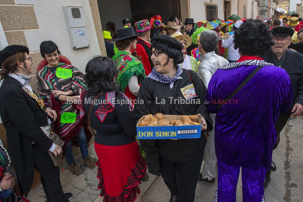 Tarazona de la Mancha vivió su tradicional desfile lleno de creatividad y colorido