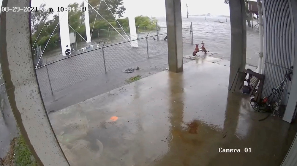 Security camera records hurricane Ida strike within an hour time period, in Delacroix  / ST. BERNARD PARISH GOVERNMENT /