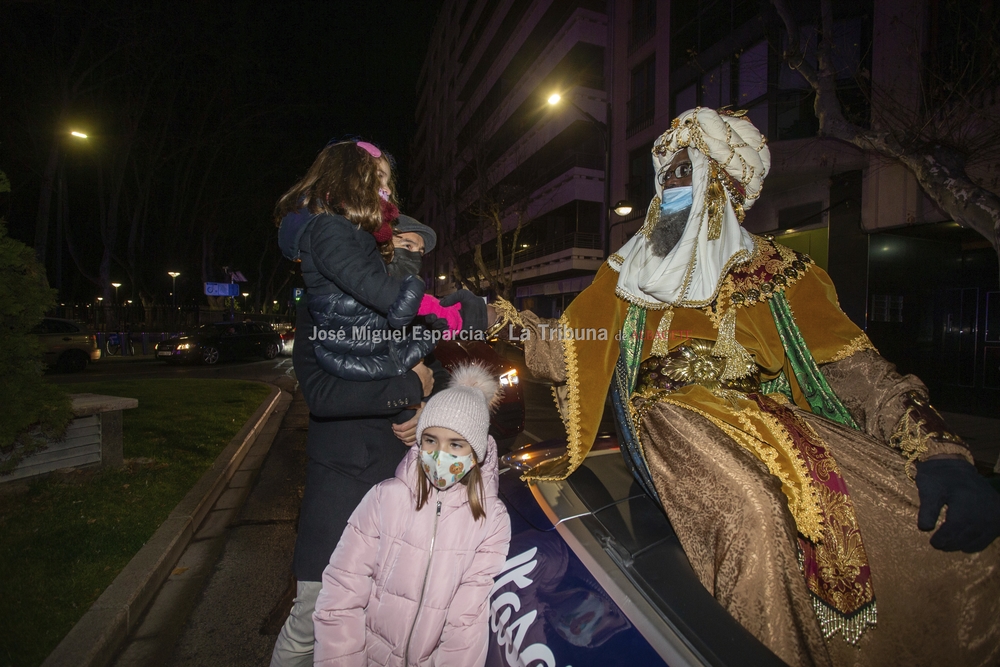 Melchor, Gaspar y Baltasar recorrieron las calles de Albacete  / JOSÉ MIGUEL ESPARCIA