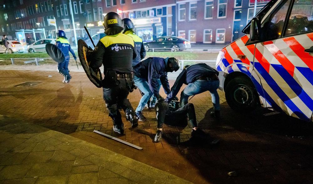 Riots in Rotterdam  / MARCO DE SWART