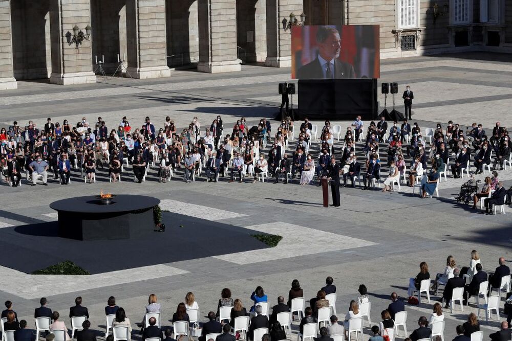 Acto de Homenaje de Estado a las vÁ­ctimas de la pandemia de la covid-19 y de reconocimiento al personal sanitario