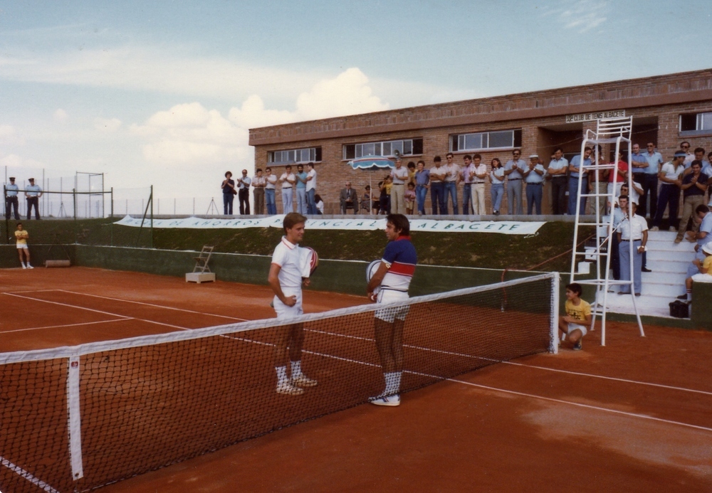 Santana, junto a Lorenzo Fargas, en la primera edición del Ciudad de Albacete en 1980.