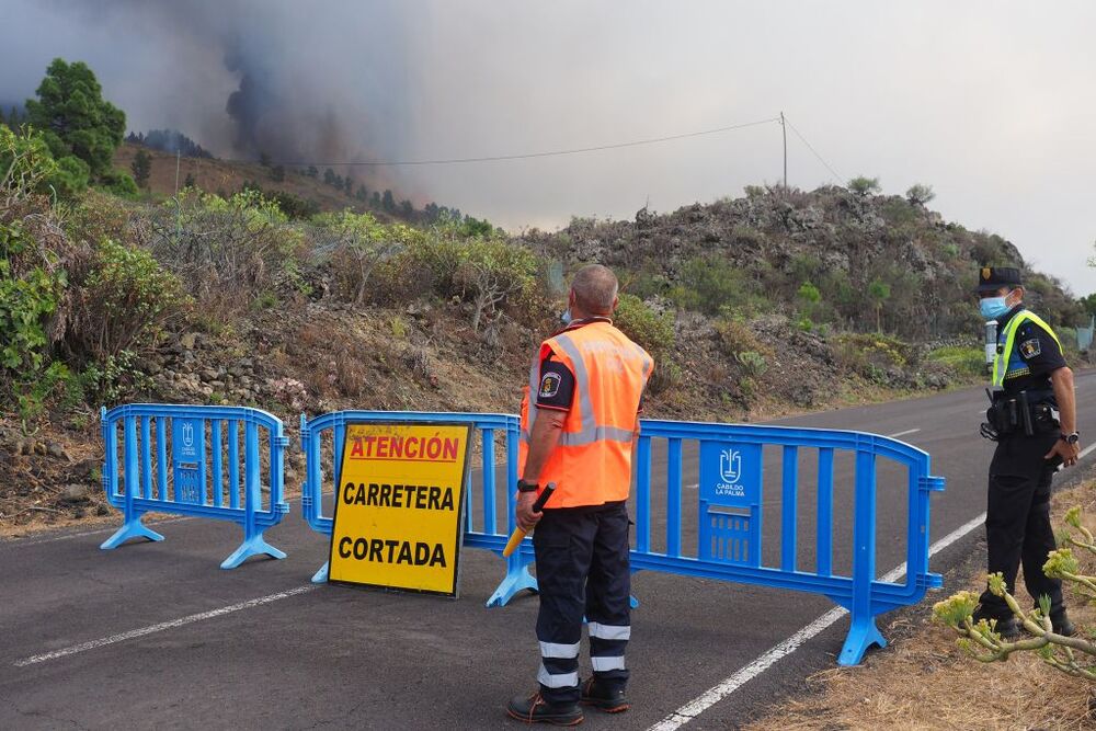 Comienza una erupción volcánica en La Palma
  / EUROPA PRESS
