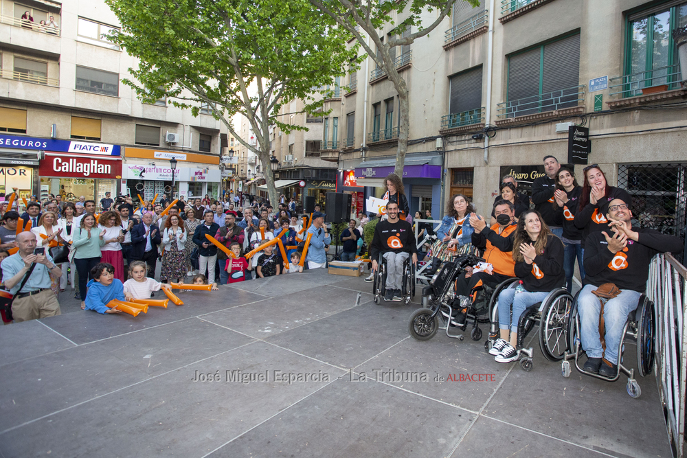 Imagen del acto celebrado hoy en la Plaza de la Constitución  / JOSÉ MIGUEL ESPARCIA