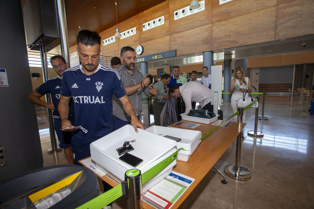 El Albacete vuela en busca del ascenso  / JOSÉ MIGUEL ESPARCIA