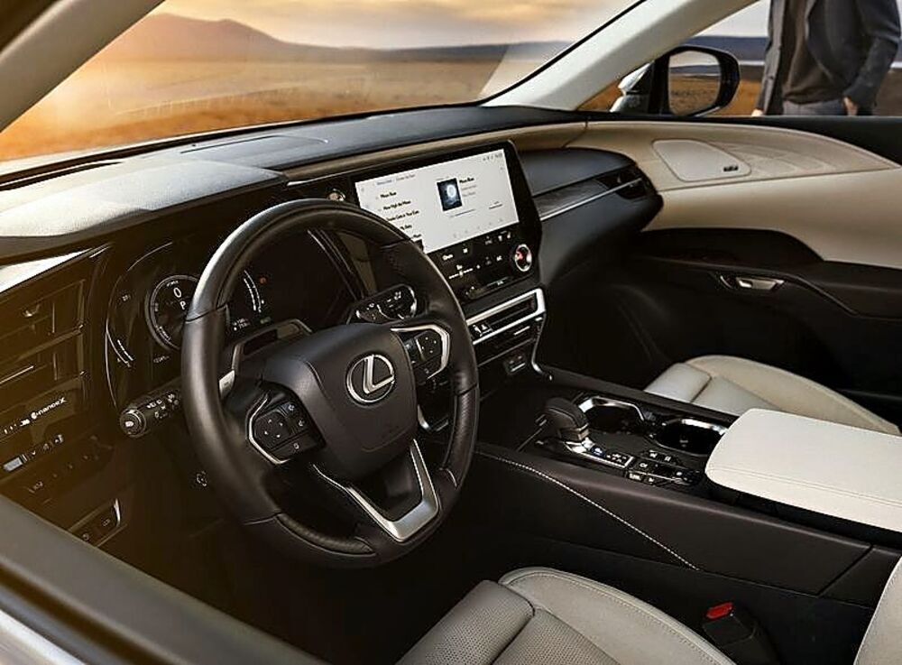 Lexus reinventa el RX