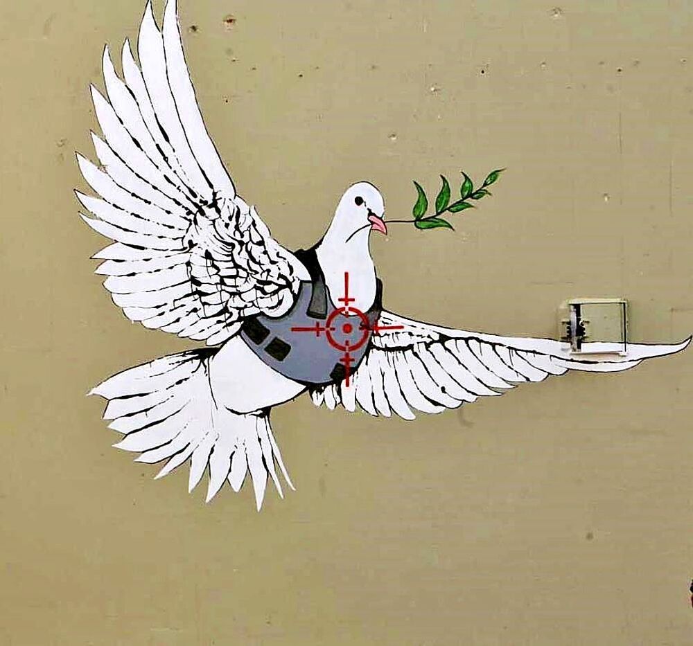 Paloma de la paz blindada, en Belén.
