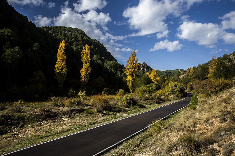 Crucetillas 'reestrena' carretera entre Riópar y Paterna