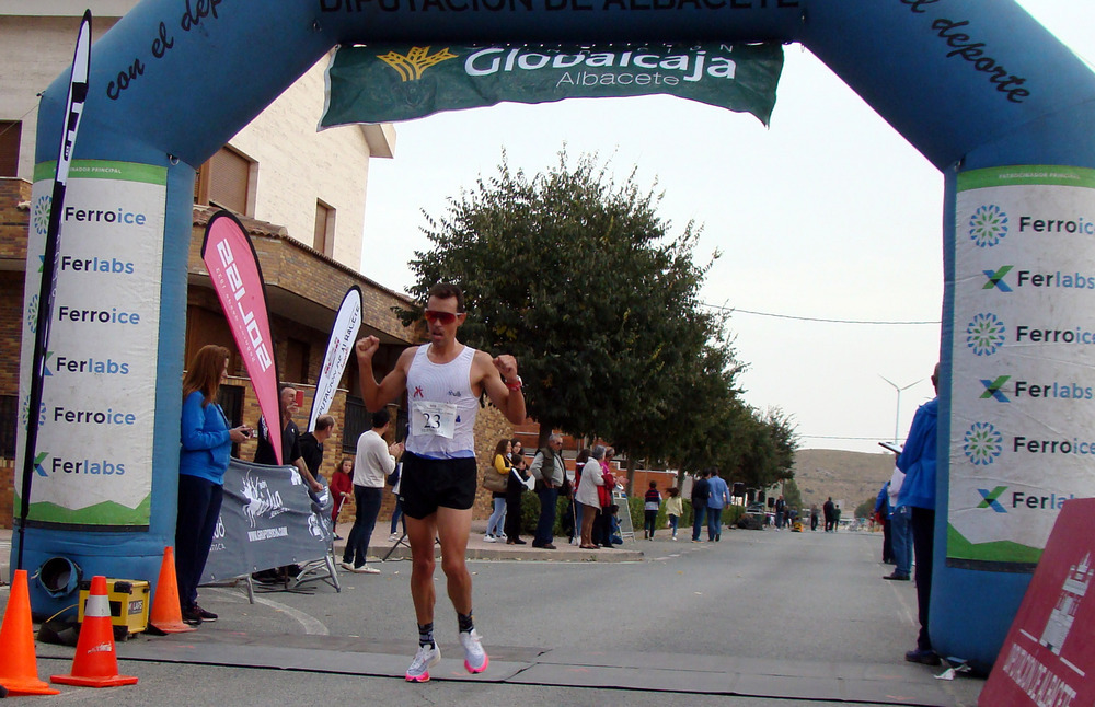 Rafael López y Eva Valera ganaron el primer 10K de Pozo Cañada