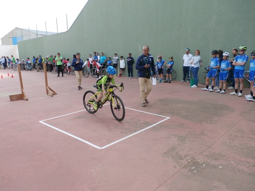Imagen de la prueba ciclista celebrada en Ossa de Montiel.