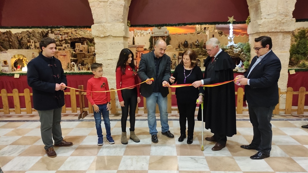El monumental Belén de Villarrobledo anuncia la Navidad