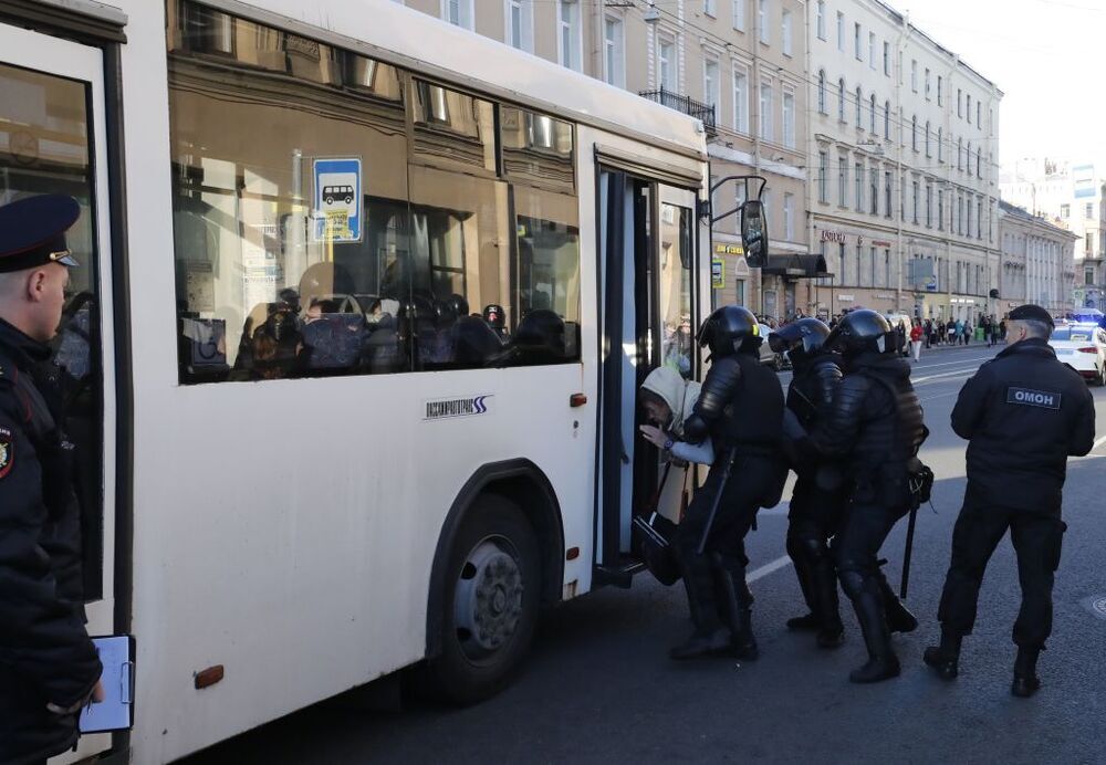 Más de 740 detenidos en nuevas protestas en Rusia