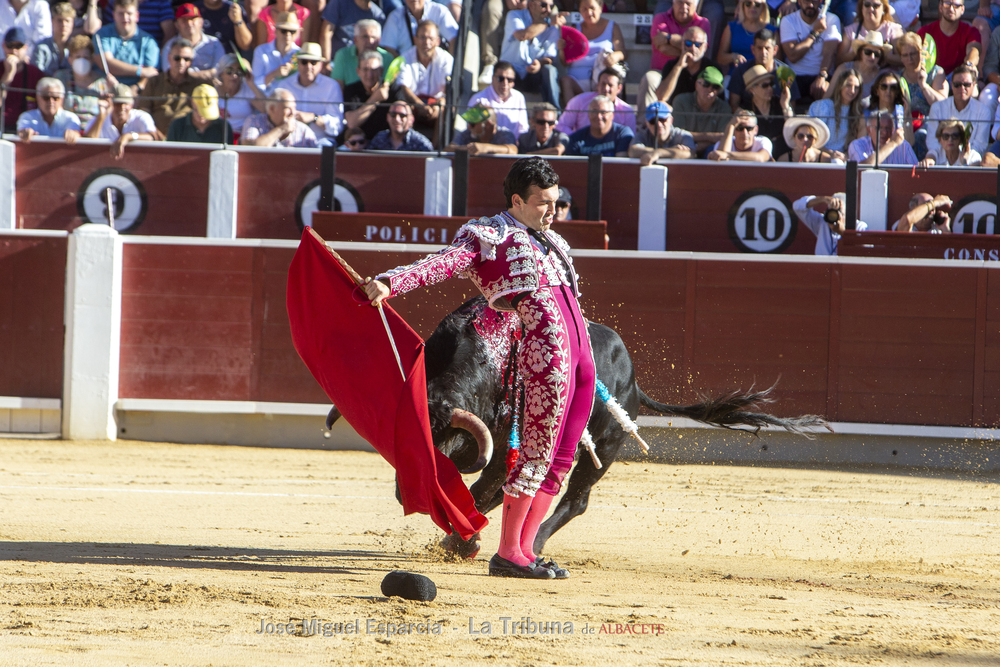Imágenes del segundo festejo taurino de la Feria de Albacete  / JOSÉ MIGUEL ESPARCIA