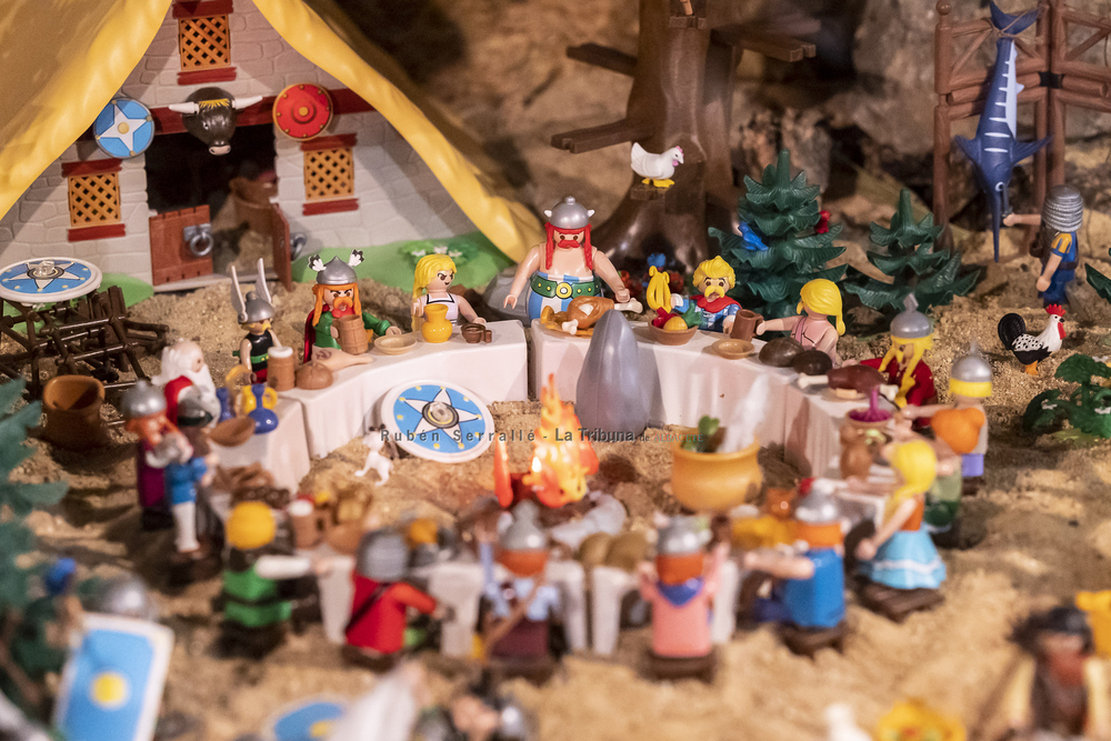 El Belén de Playmobil llena de Navidad Las Angustias  / RUBÉN SERRALLÉ