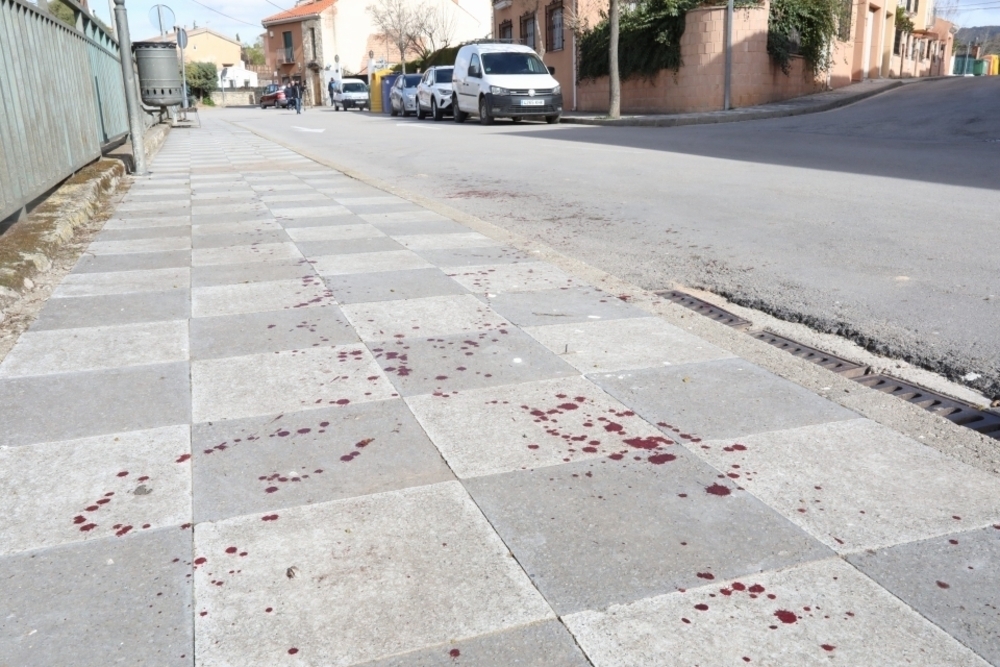 Muere una mujer y dos hombres resultan heridos en Cuenca