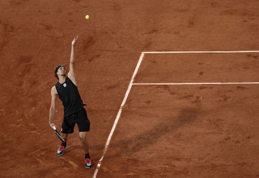 Nadal llega a la final de Roland Garros tras lesionarse Zverev