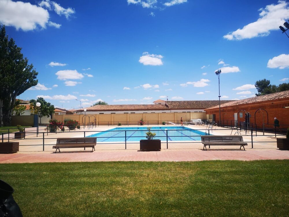 El Ayuntamiento de Villarrobledo abre la piscina de verano 