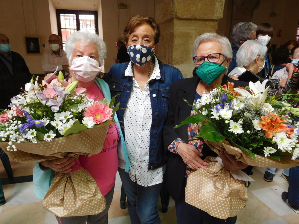 Los mayores de Villarrobledo frenan la psicosis del virus