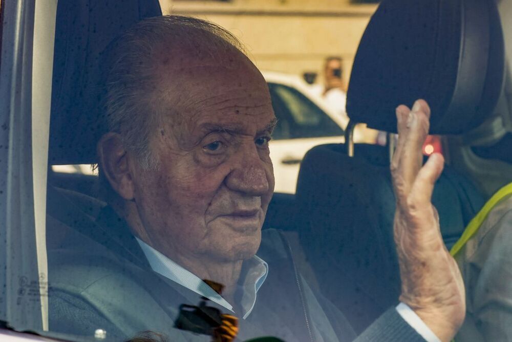 El Rey emérito aterriza en Vigo en su segunda visita a España