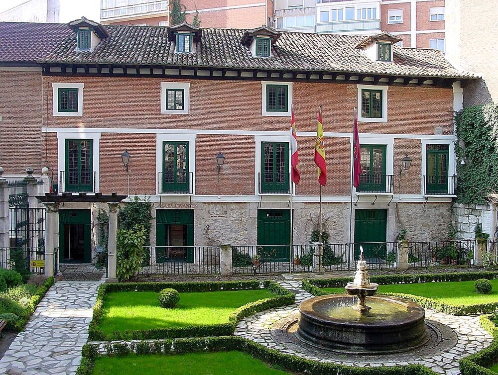 Casa que ocupó el escritor en Valladolid entre los años 1604 y 1606 al seguir a la Corte. Actualmente es un museo.