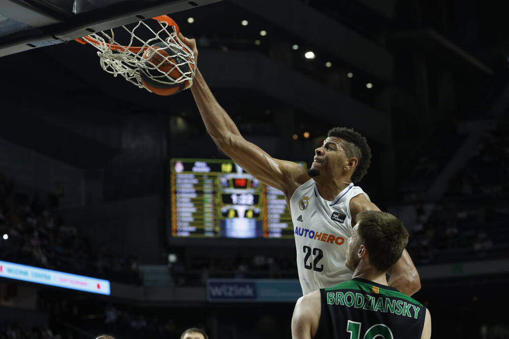 El Real Madrid baja los humos a la 'Penya'