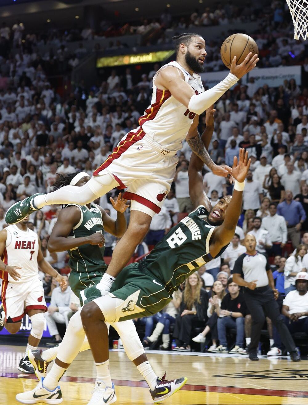 Miami Heat - Milwaukee Bucks  / RHONA WISE