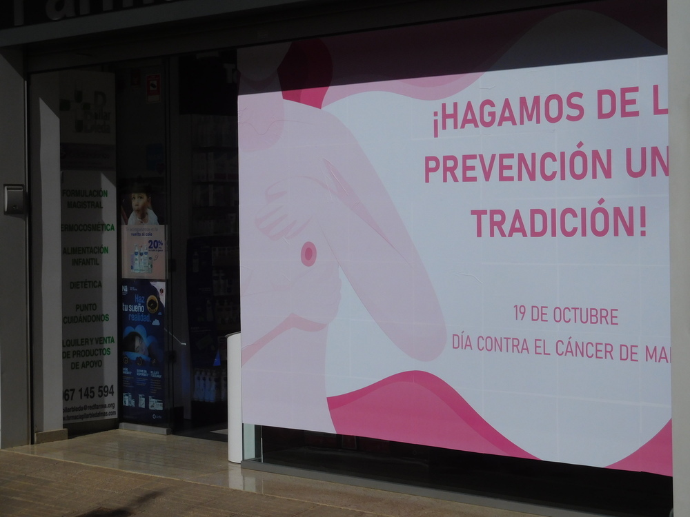 Chicas 10 de Villarrobledo celebra el mes 'rosa'
