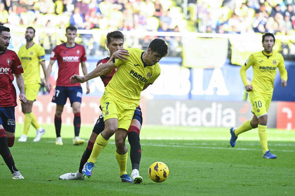 Tres goles de Morales tumban a Osasuna