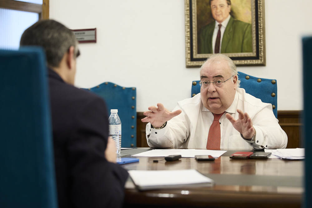 El secretario de Estado de Justicia recibió a La Tribuna en Talavera de la Reina