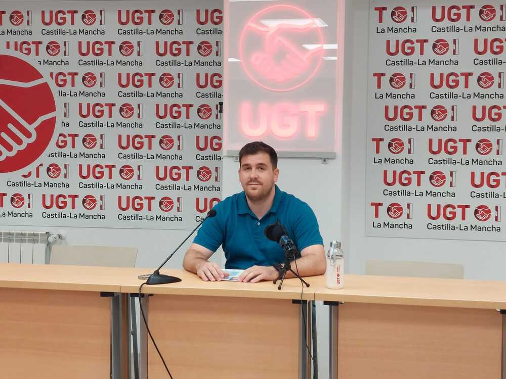 Javier Flores, secretario de Organización y Salud Laboral de UGT Castilla-La Mancha.