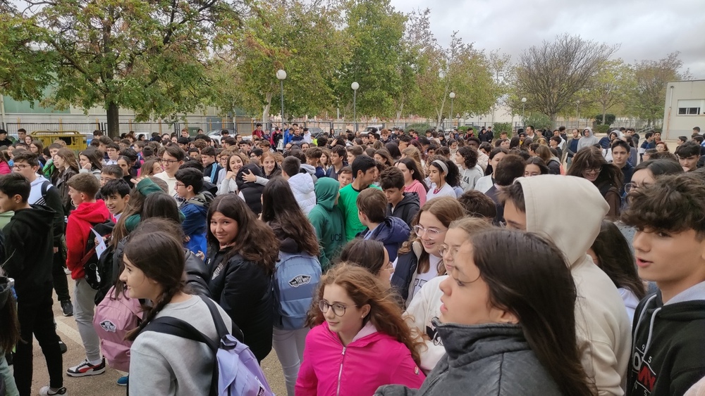 Entregan los premios de relatos cortos, eslogan y poesía