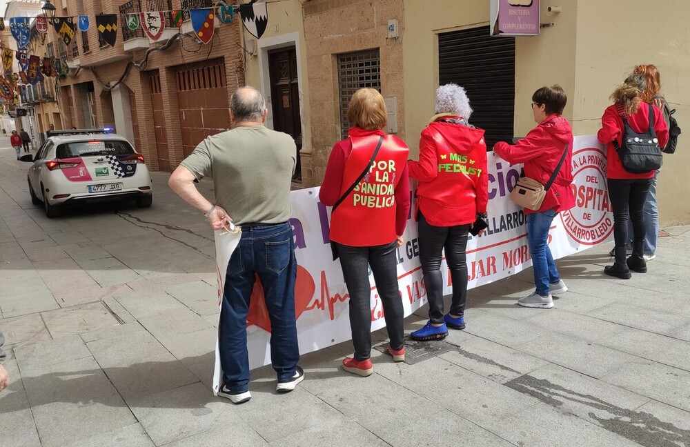 Críticas públicas a las deficiencias del Hospital comarcal