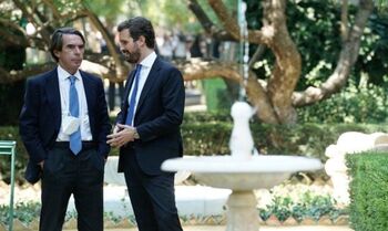 Aznar pide a Casado dar la batalla de las ideas