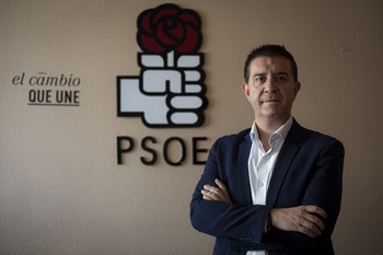 «El PSOE es un instrumento al servicio de la sociedad»