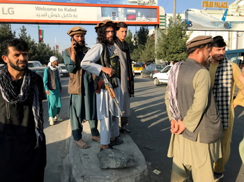 EEUU toma el control total del aeropuerto de Kabul