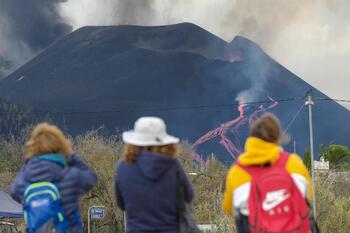 La deformación del terreno predice un aumento del caudal de lava