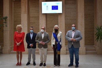 El Ayuntamiento recibe a la eurodiputada Annika Bruna