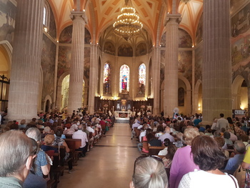 Multitudinaria misa por la Virgen de los Llanos