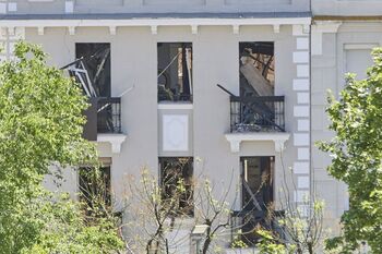 Dos muertos y 18 heridos en la explosión de un edificio en Madrid